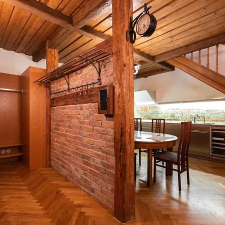 Airhome - Tree Spirit * Reval