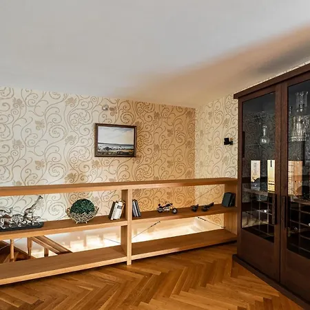 아파트 Airhome - Tree Spirit *