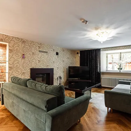 아파트 Airhome - Tree Spirit