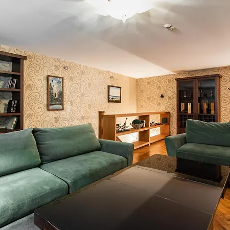 Airhome - Tree Spirit * Reval