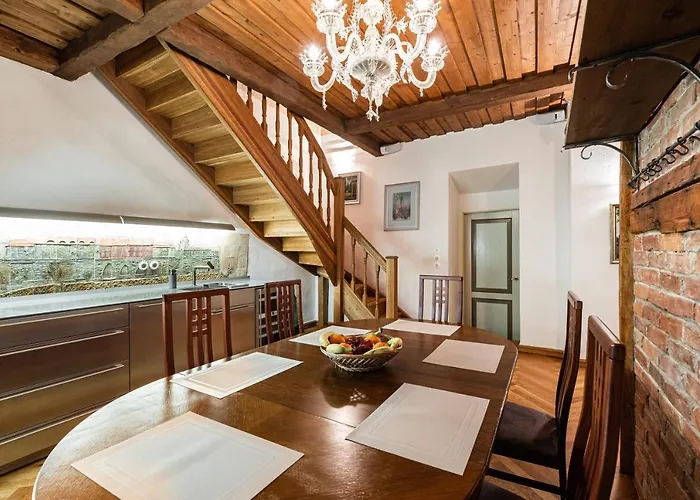 Airhome - Tree Spirit Apartment *