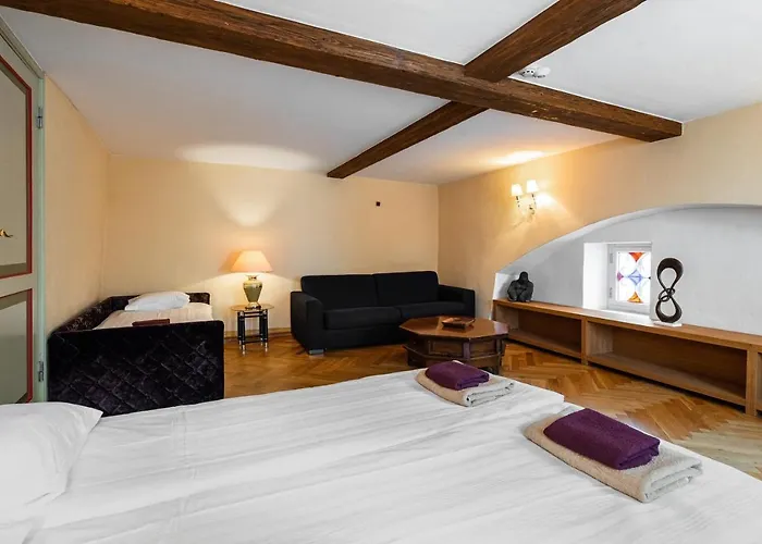 Airhome - Tree Spirit Apartment *