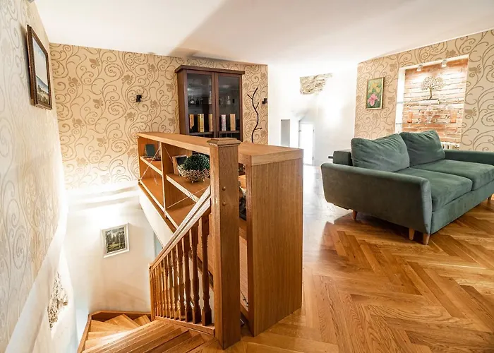 Airhome - Tree Spirit Apartment *